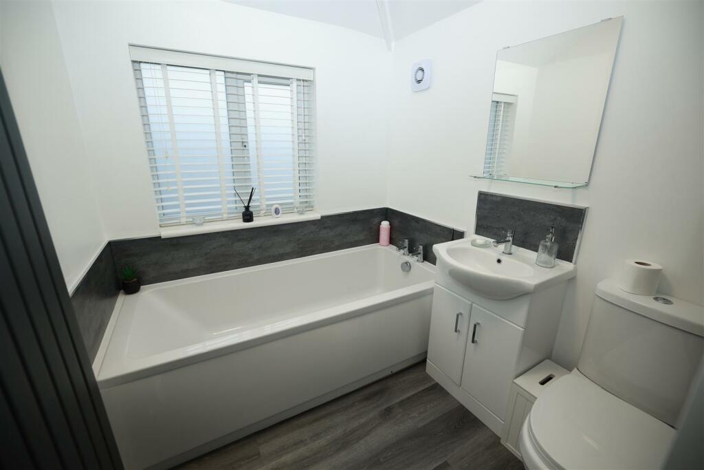 Additional image 10 of Redthorn Grove, Birmingham