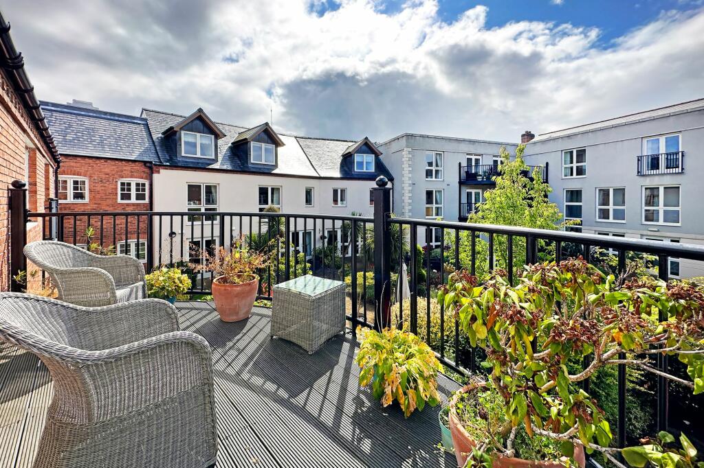 Additional image 10 of High Street, Knowle, B93