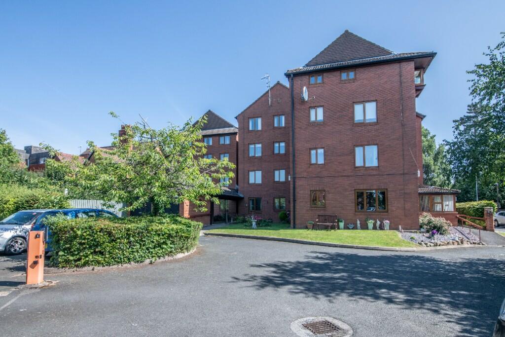 Lupton Court, The Crescent, Bromsgrove, Worcestershire, B60