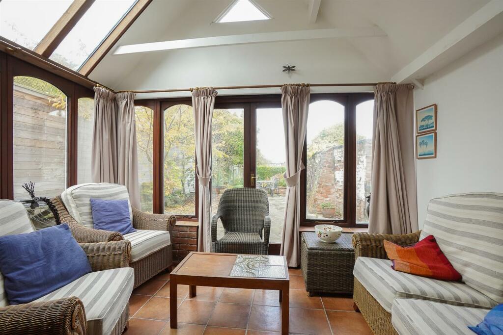 Additional image 37 of Henley Street, Alcester