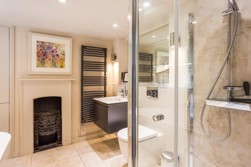 Additional image 10 of Monmouth Street, BATH, BA1