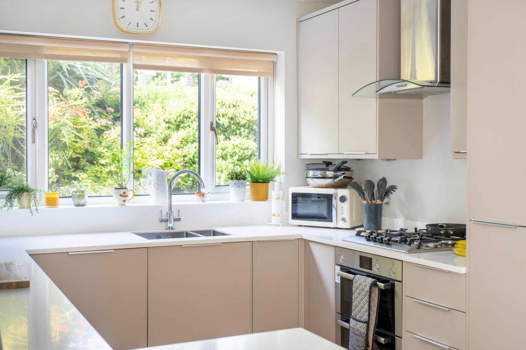 Additional image 7 of Reservoir Road, Cofton Hackett, B45 8PN