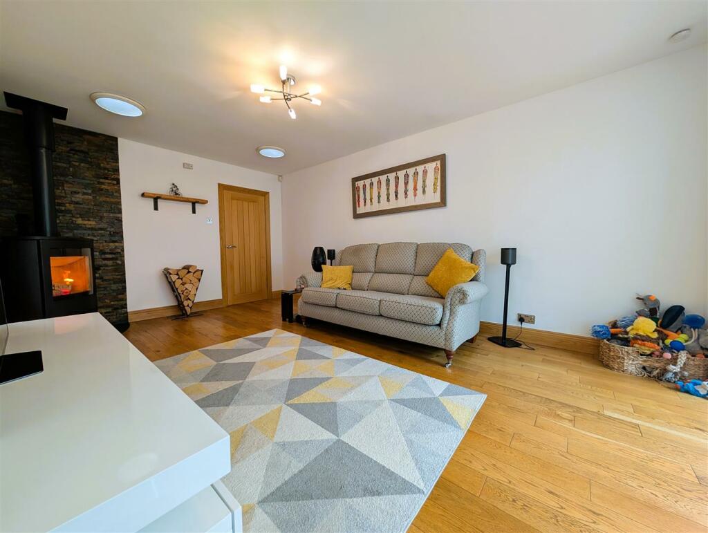 Additional image 24 of Higgs Field Crescent, Cradley Heath