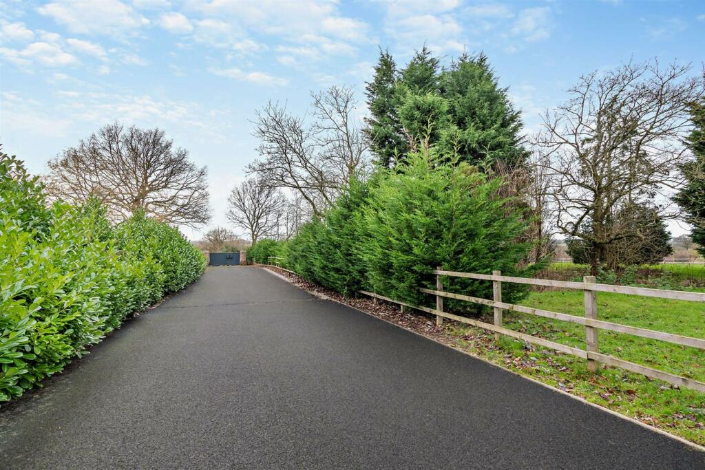 Additional image 49 of De Montfort House, Haven Pastures, Henley-in-Arden