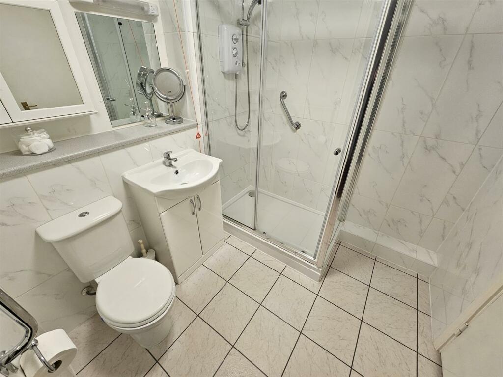 Additional image 12 of Fernleigh Court, Kelvedon Grove, Solihull