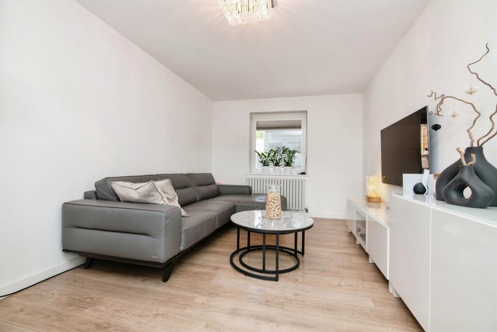 Additional image 7 of Selkirk Close, West Bromwich