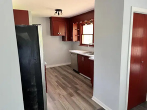 Additional image 3 of 220 Davis Rd