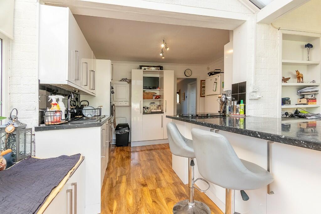 Additional image 10 of Meadow Close, B94