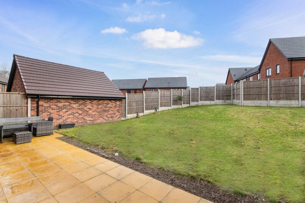 Additional image 25 of Elderberry Road, Shirley, B90