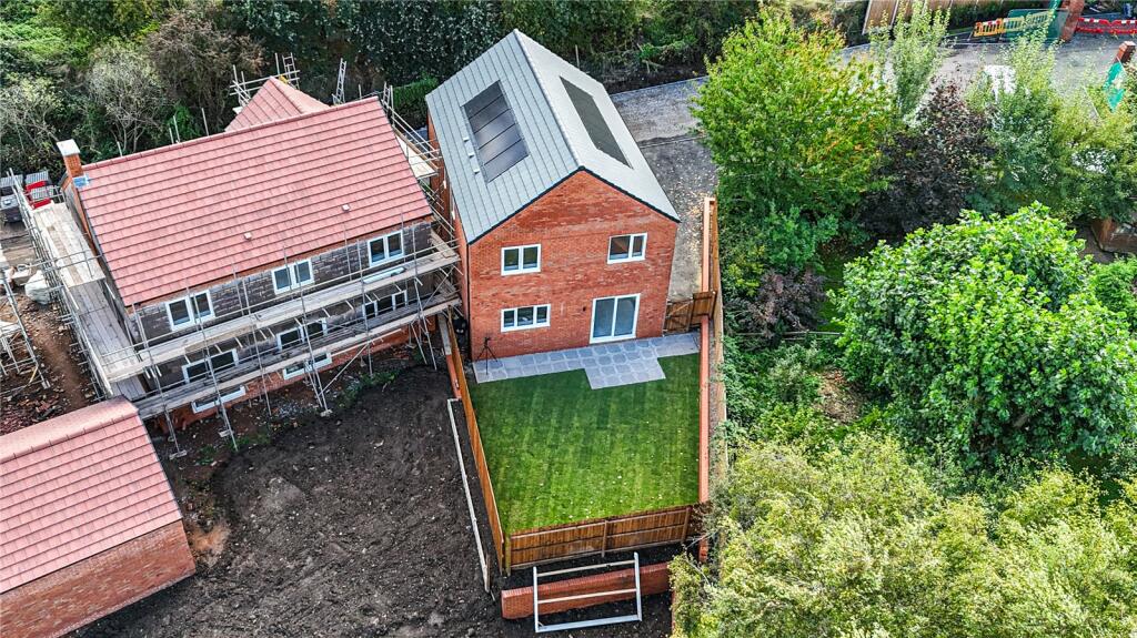 Additional image 45 of Egan Close, Dordon, Tamworth, B78