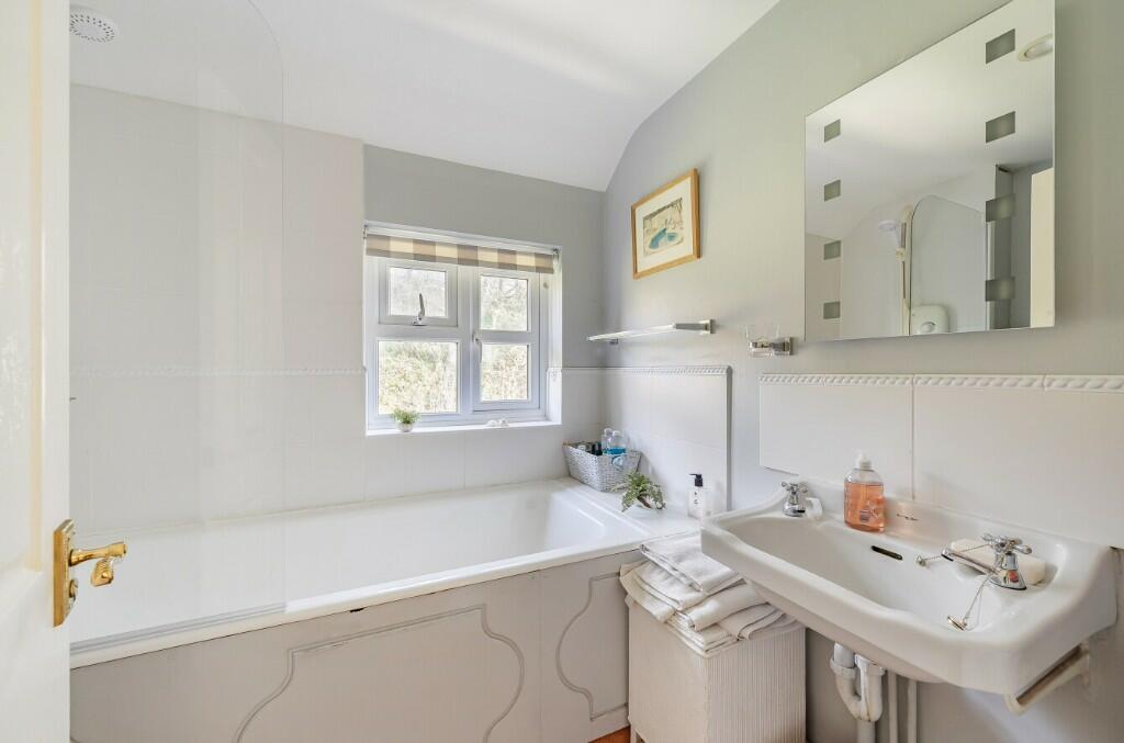 Additional image 18 of Henley Grove, Bruton, Somerset, BA10 0QD