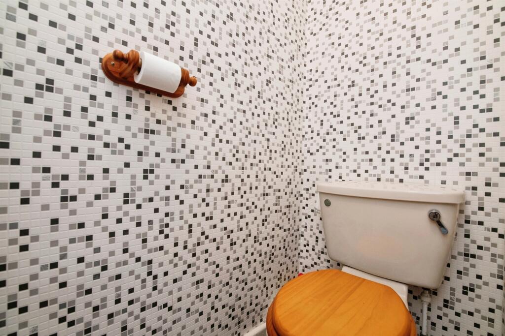 Additional image 16 of Farhill Close, West Bromwich