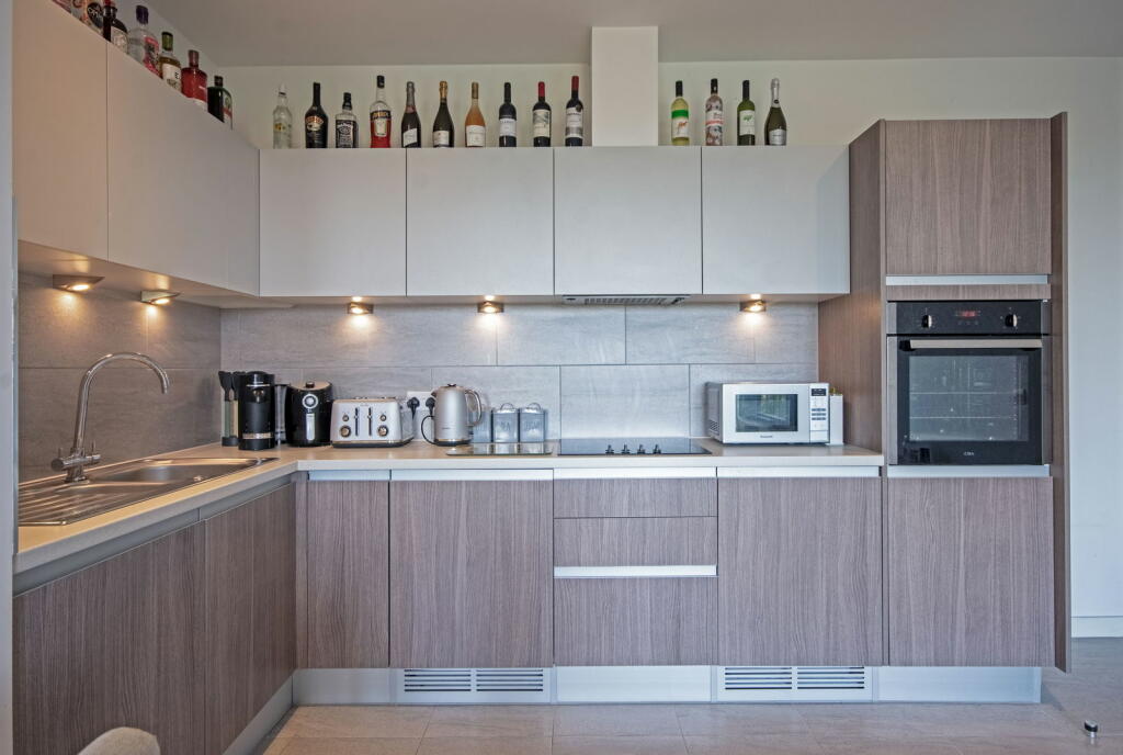 Additional image 10 of King Edwards Square, Sutton Coldfield, B73 6AQ