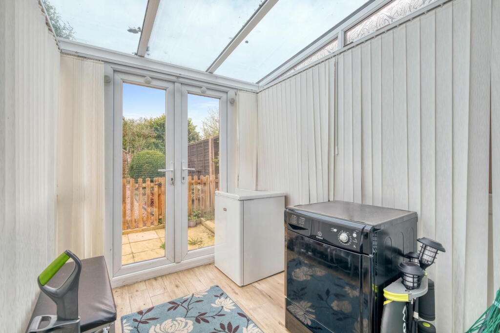 Additional image 8 of Birmingham Road, Bromsgrove, B61 0DR