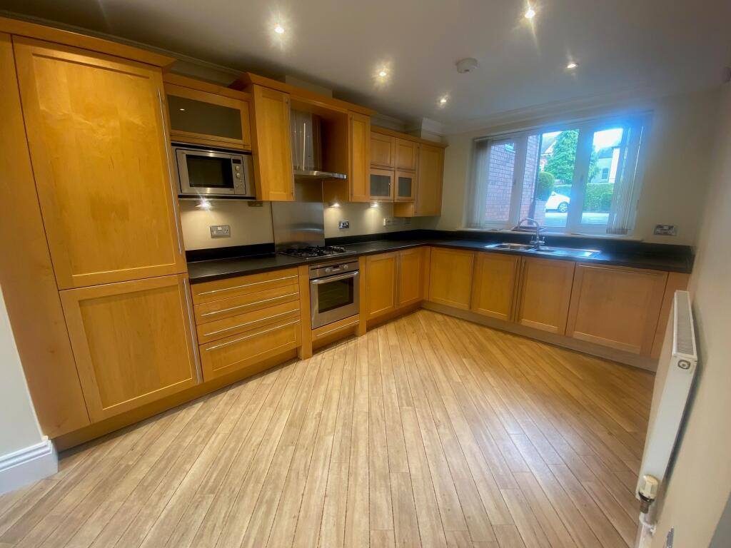Additional image 11 of George House, Lichfield Road, Sutton Coldfield. B74 2NU