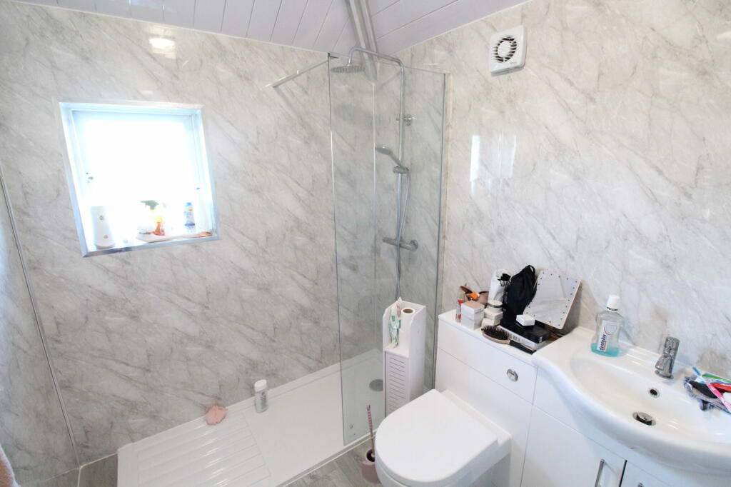 Additional image 6 of HALESOWEN, Highfield Crescent