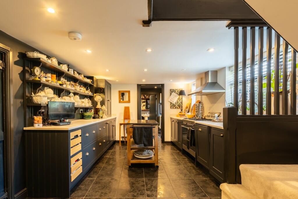 Additional image 12 of High Street, Henley-in-Arden, Warwickshire, B95