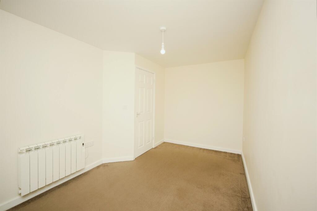 Additional image 16 of High Street, Studley