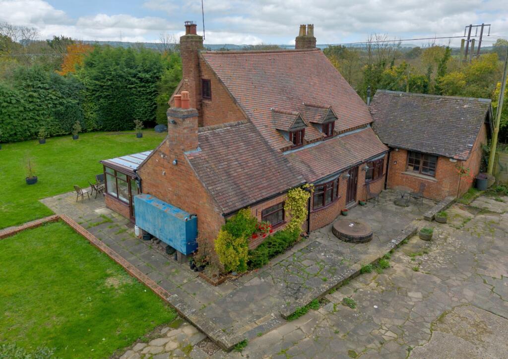 Additional image 3 of Astwood Bank, Redditch, Worcestershire