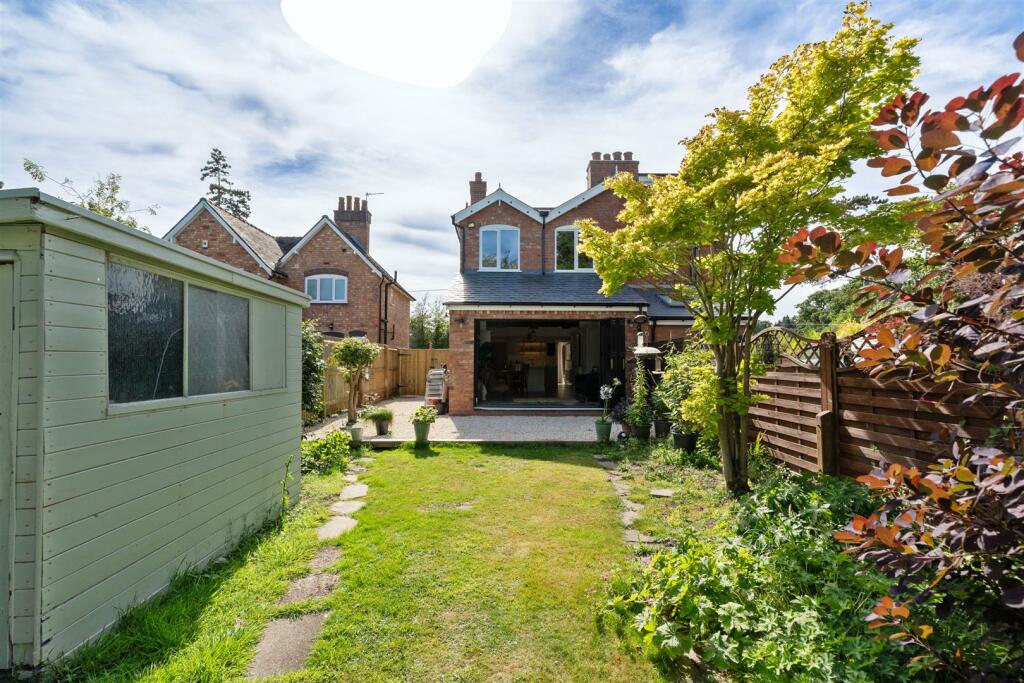 Additional image 16 of A four bedroom semi-detached house on Warwick Road, Knowle, Solihull