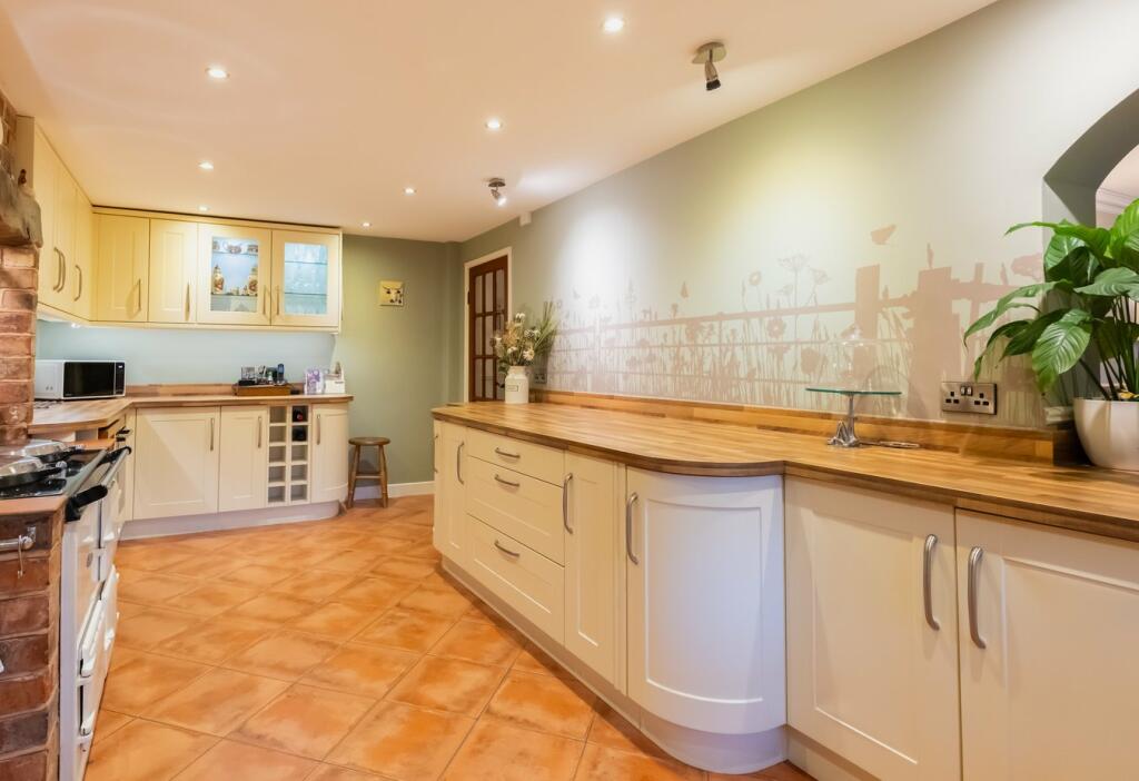 Additional image 10 of Beaudesert Park, Birmingham Road, Henley-in-Arden, B95