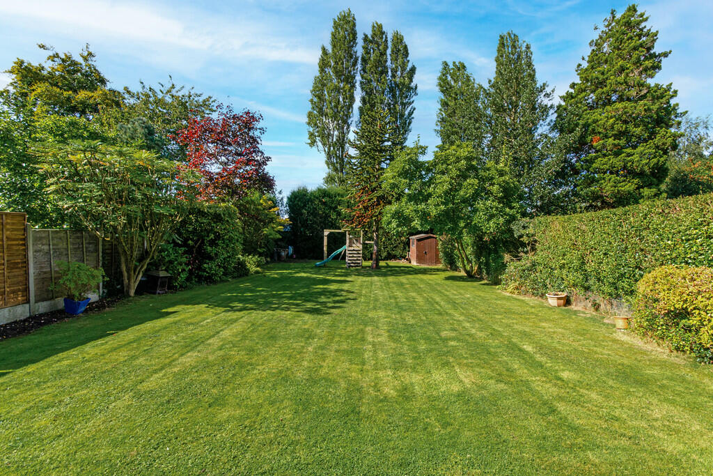 Additional image 43 of Whitehouse Common Road, Sutton Coldfield