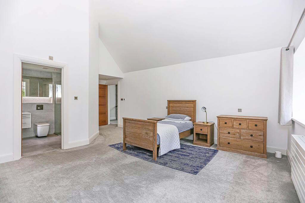 Additional image 33 of 21 The Crescent, Hampton-in-Arden, Solihull