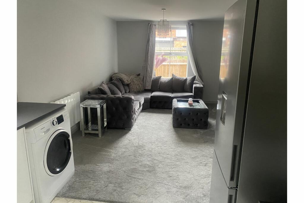 Additional image 5 of Seacole Close, Tamworth, B79