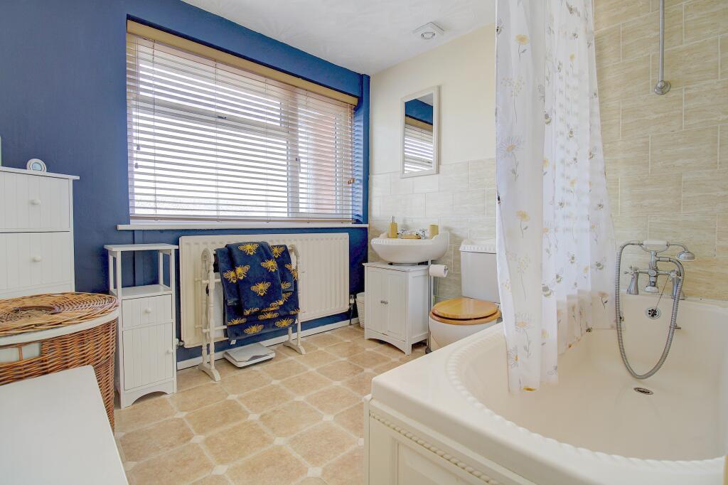 Additional image 12 of Redlake, Tamworth, B77