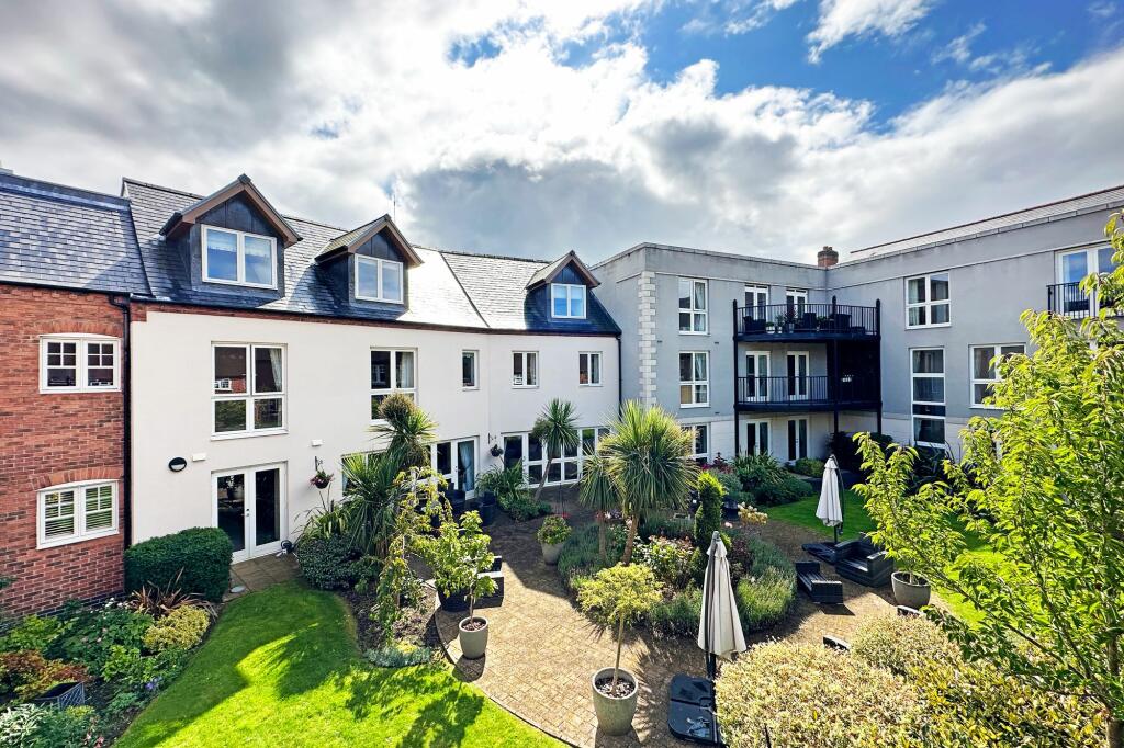 Additional image 11 of High Street, Knowle, B93