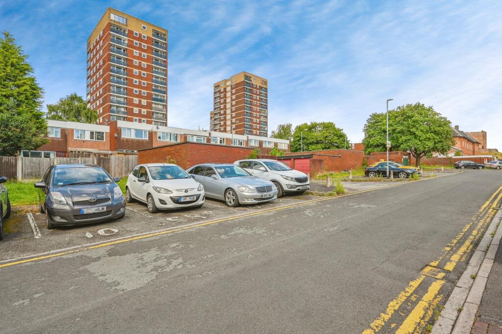 Additional image 13 of Balfour, Tamworth, Staffordshire, B79