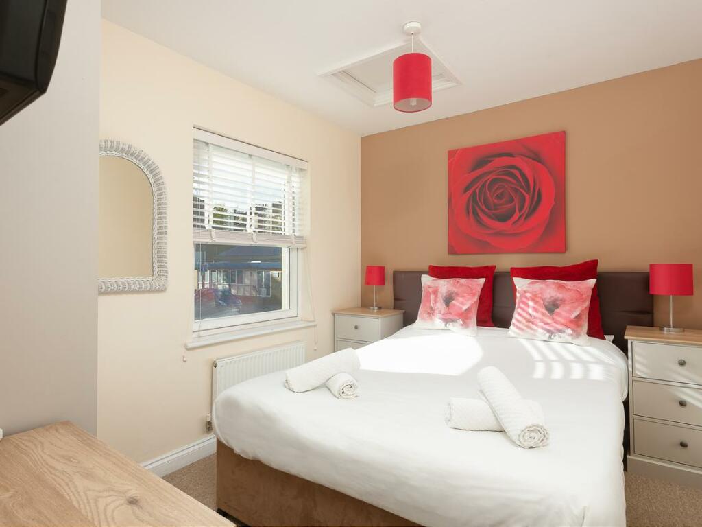 Additional image 3 of Bath Breaks, 16 James Street West, Bath, BA1 2BT