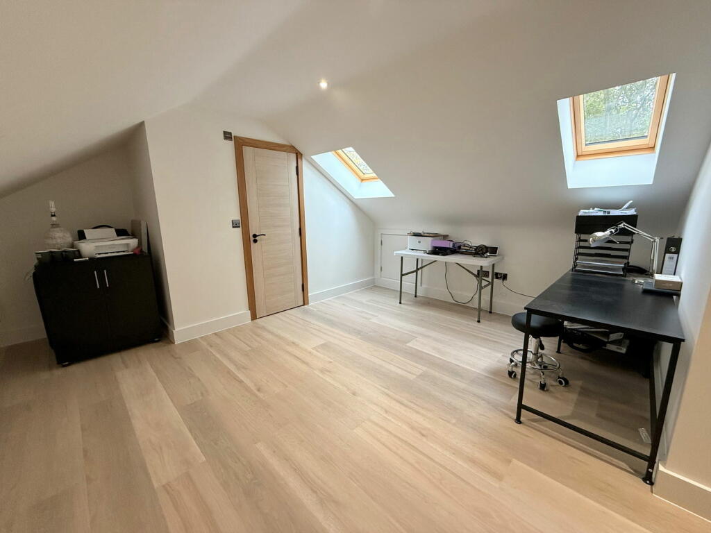 Additional image 36 of Shutt Lane, Earlswood