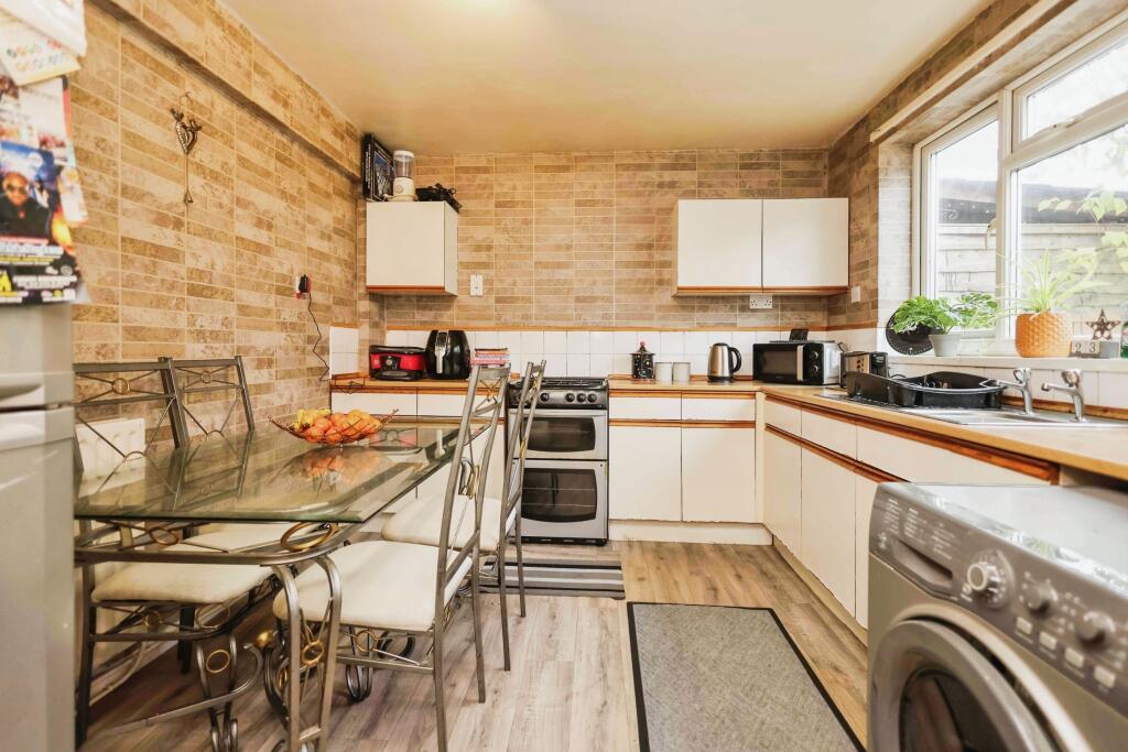 Additional image 5 of Alexander Road, SMETHWICK, West Midlands, B67