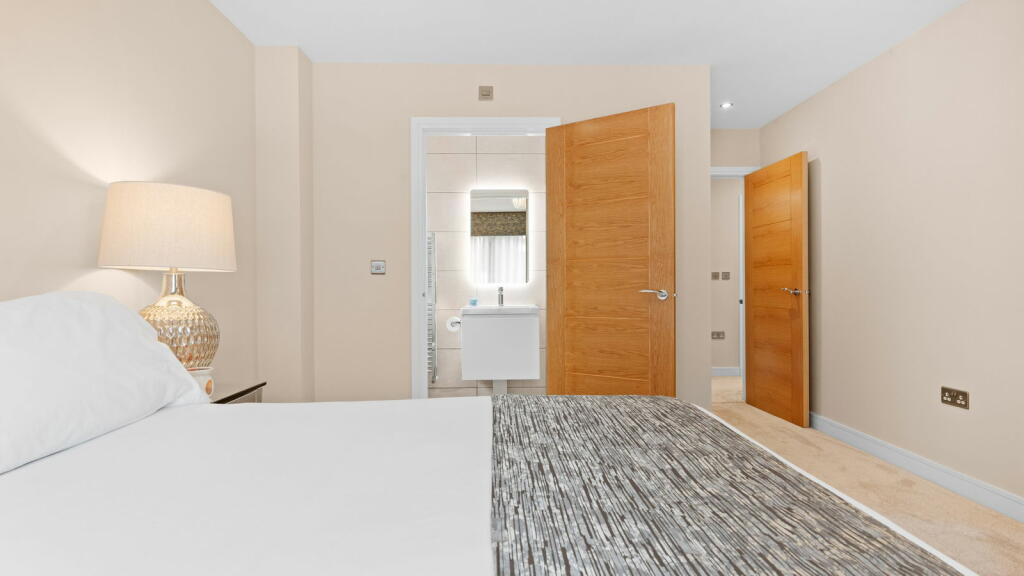 Additional image 20 of Heathfield House, 3 Oaks View Rise