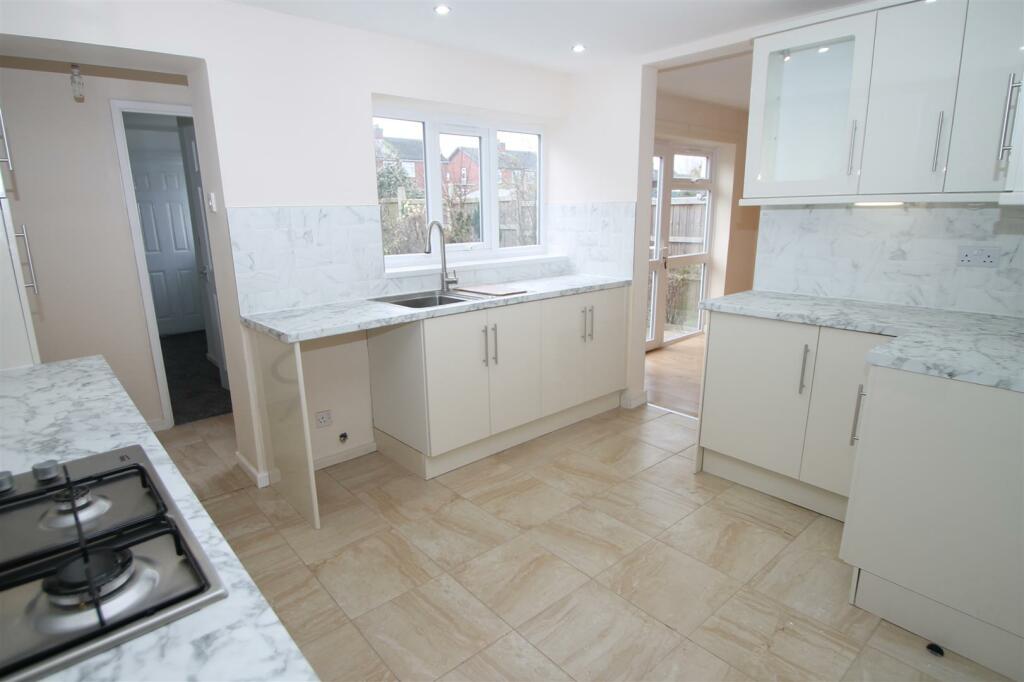 Additional image 5 of Moat Drive, Halesowen