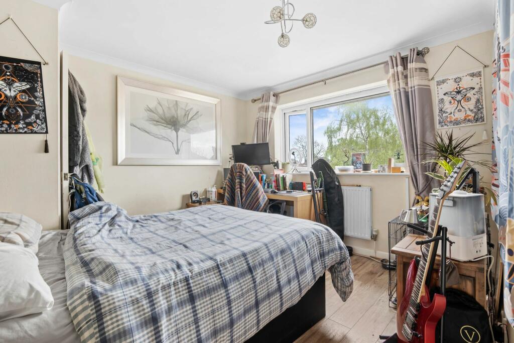 Additional image 12 of Augustine Avenue, Studley, B80