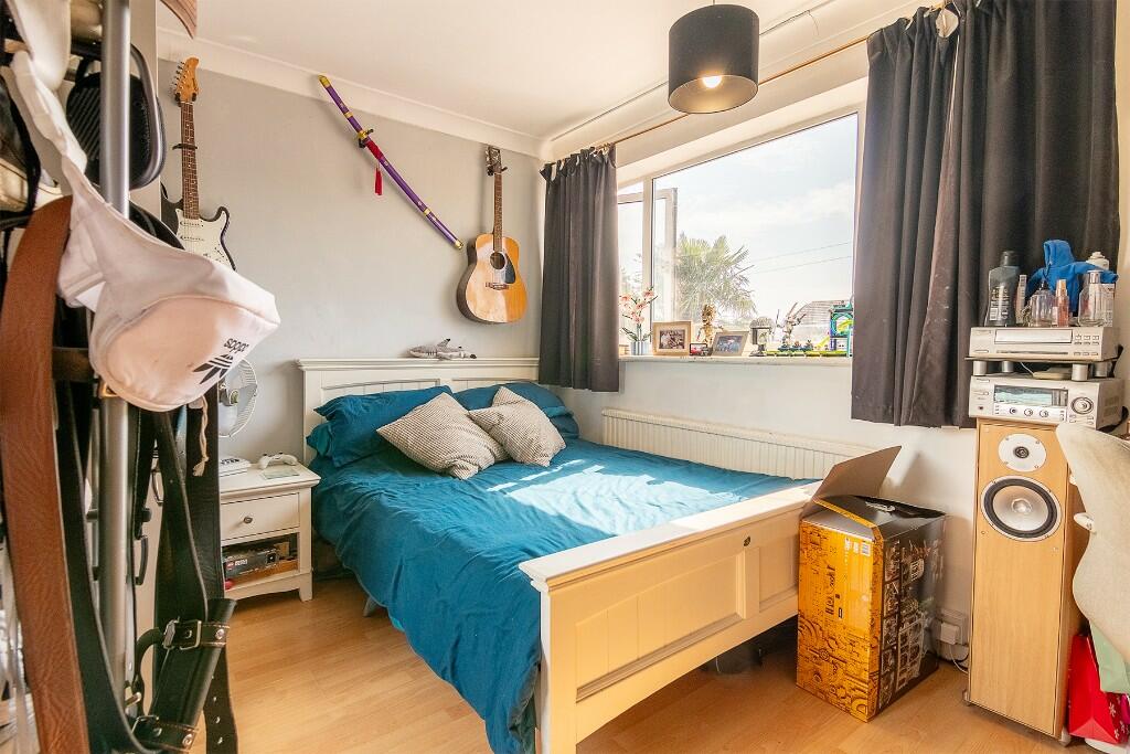 Additional image 25 of Meadow Close, B94