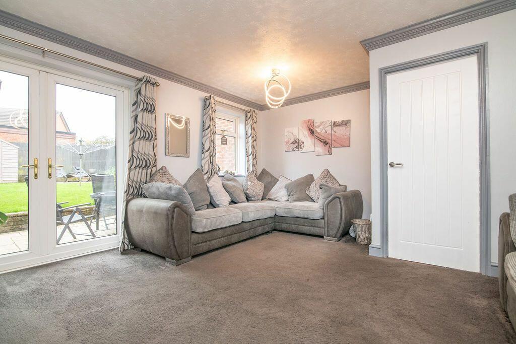 Additional image 9 of Longfellow Close, Redditch, B97 5HN