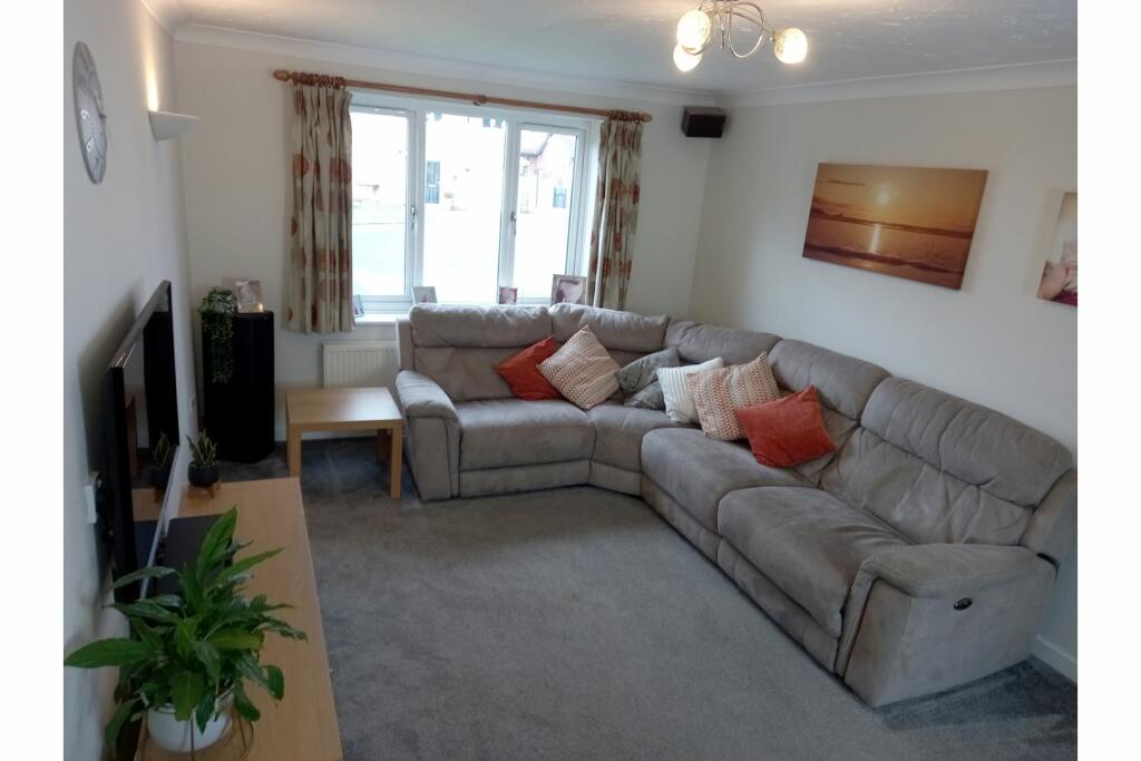 Additional image 4 of Field Close, Bromsgrove, B60