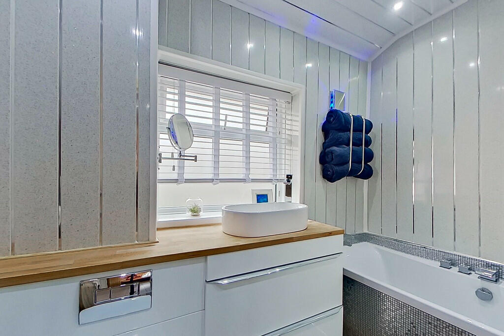 Additional image 34 of Shard End Crescent, Shard End