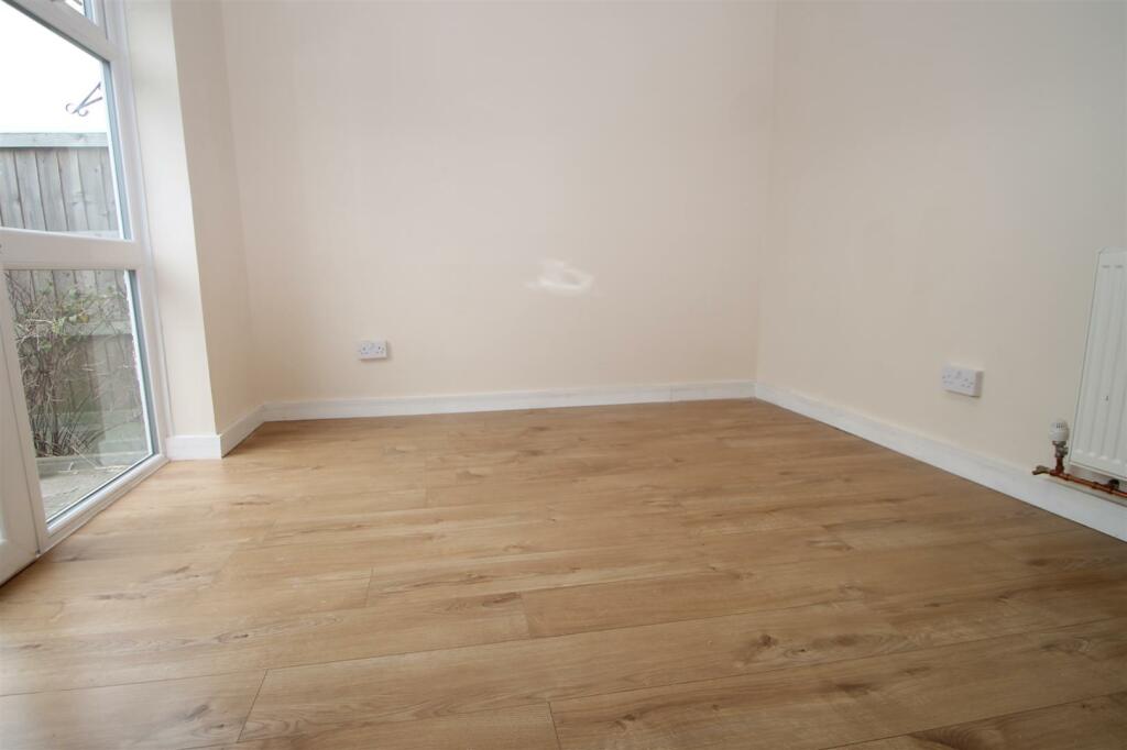 Additional image 16 of Moat Drive, Halesowen
