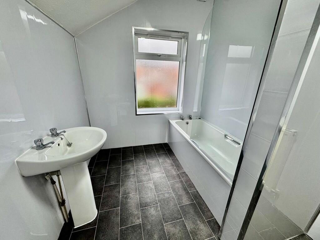 Additional image 11 of Grove Avenue, Solihull, West Midlands