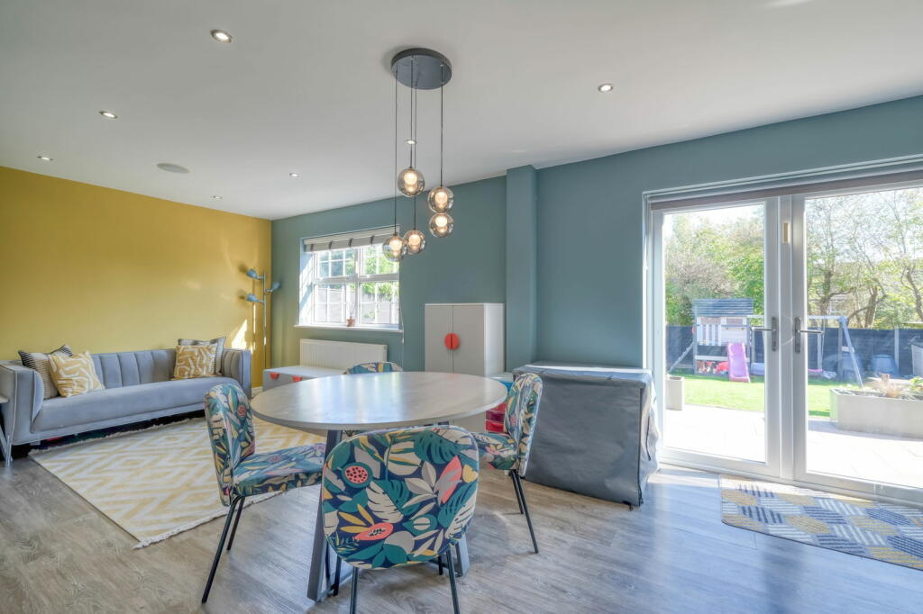 Additional image 4 of St. Francis Avenue, Solihull, B91 1EB