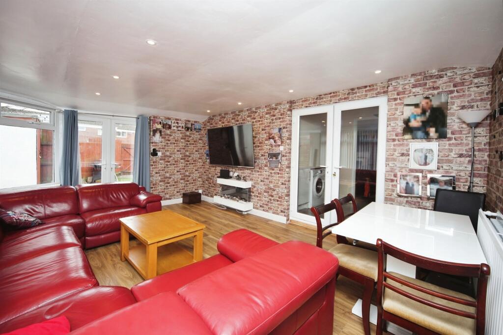 Additional image 17 of Winslow Close, REDDITCH