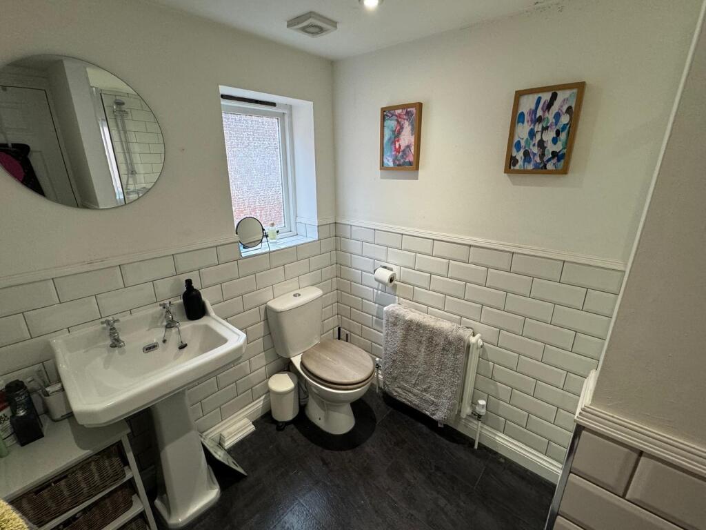 Additional image 6 of Warwick Hall Gardens, BROMSGROVE