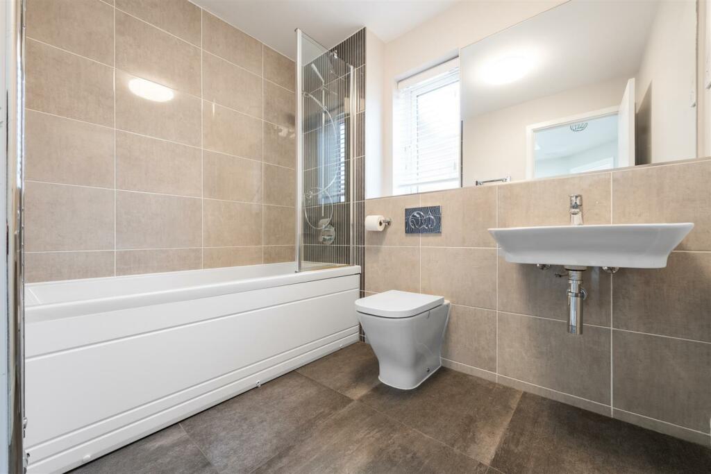 Additional image 15 of St Phillips Grove, Bentley Heath
