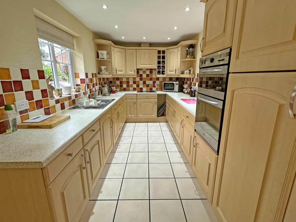 Additional image 2 of Rowbrook Close, Majors Green, Shirley, Solihull, B90 1EJ