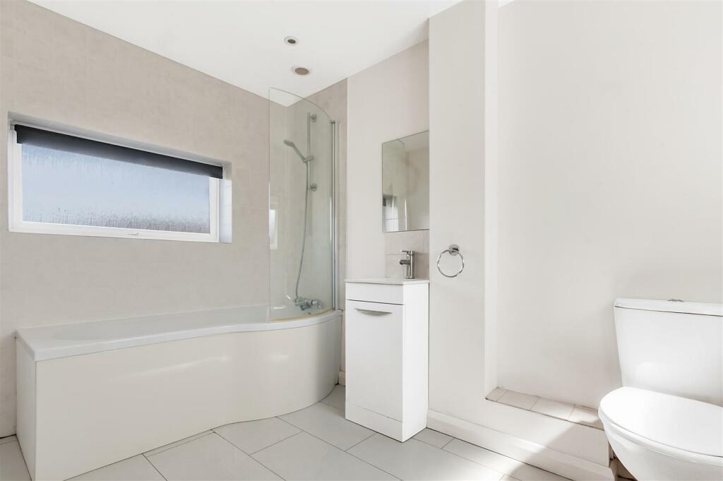 Additional image 10 of Castle Road, Alcester