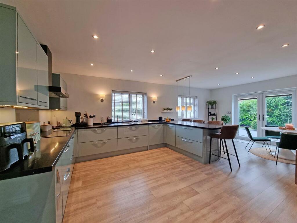 Additional image 5 of Meadow Road, Wythall
